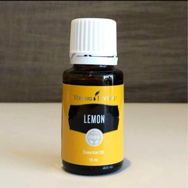 【新品】ヤングリヴィング/レモン 15ml