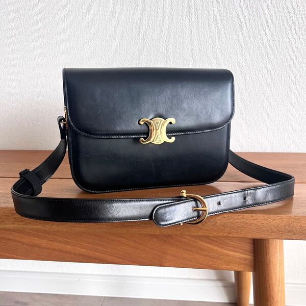 セリーヌ マカダム トリオンフ レザー ショルダーバッグ ブラック ゴールド金具 レザー CELINE バッグ ブラック