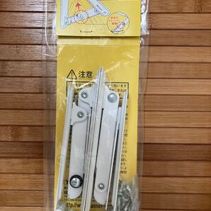 【田邊金属工業所 TANNER】折りたたみ式棚受け金具 150mm 2個1組 丸皿木ネジ10本付き ホワイト 耐荷重40kg
