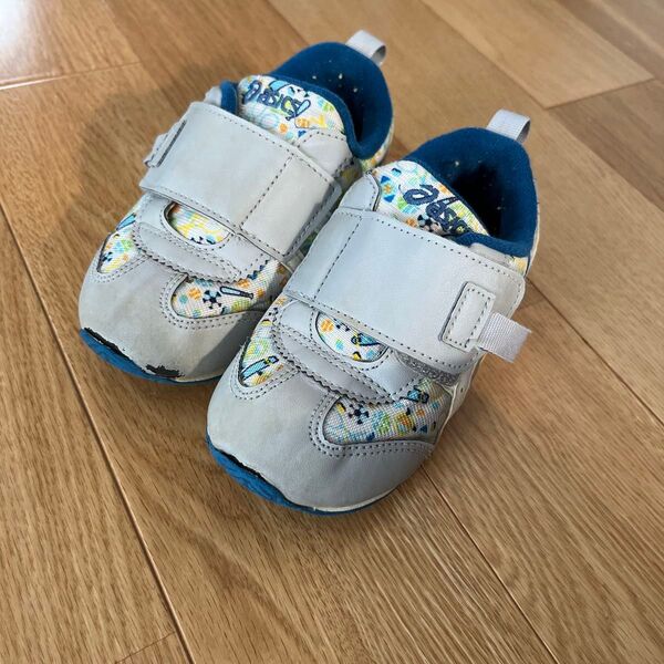 アシックス asics すくすく 花柄 スニーカー 16.0cm 女の子