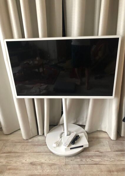 パナソニックPanasonic 液晶テレビ TH-43LF12024年製 付属品アリ