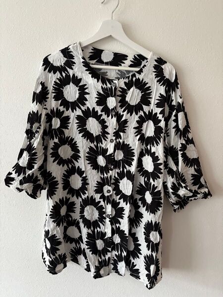 花柄 シャツ モノトーン M〜 L 前開き 七分袖