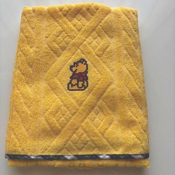 ディズニー くまのプーさん 縁パイピング 刺繍タオル イエロー系 内野株式会社