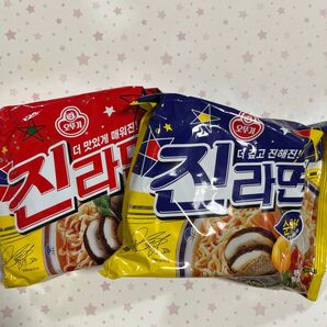 BTS ジンラーメン ジン サイン入りパッケージ スパイシー マイルド 2種
