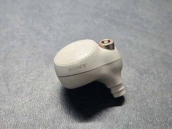 SONY WF-1000XM4 イヤホン左 プラチナシルバー