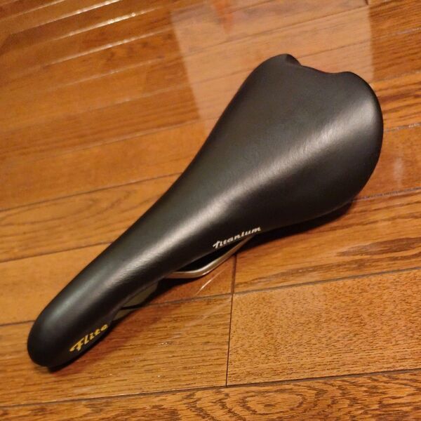 極美品 Selle ITALIA Flite 1990 セライタリア フライト チタニウム 復刻版 サドル チタン