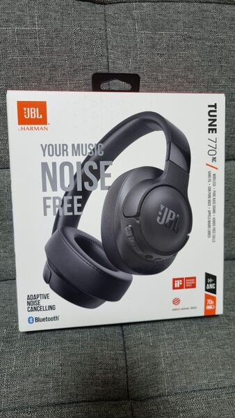 JBL ヘッドホン TUNE 770NC