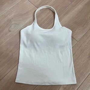 UNIQLO ブラトップ ホルダーネックブラトップ キャミソール タンクトップ エアリズム ユニクロ ホワイト