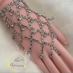 クリスタル シルバー 華奢 輝く ミトン ブレスレット 社交ダンス ベリーダンス