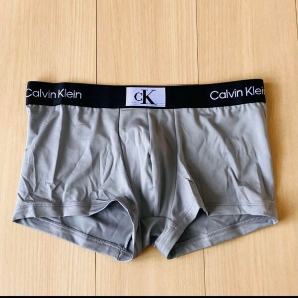 Calvin Klein カルバンクライン 下着 S マイクロファイバー ローライズ ストレッチ ボクサーパンツ メンズ シルバー