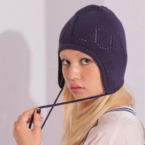 新品未使用 新品未使用 FOREVER 21 Loveニットキャップ ネイビー
