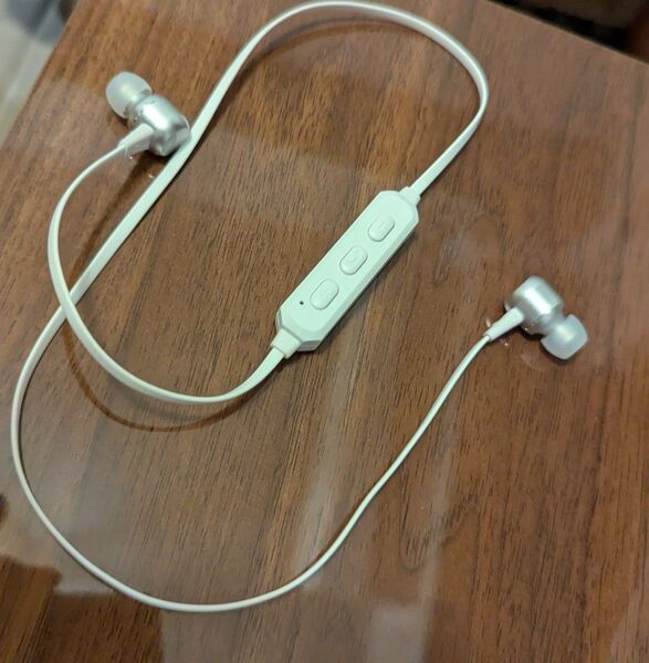 Bluetooth ワイヤレス イヤホン ブルートゥース 白 ホワイト