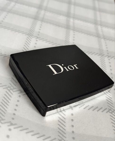 Dior サンククルール クチュール アイシャドウ