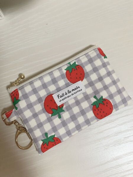 ハンドメイド ミニポーチ コインケース 小銭入れ いちご柄 チェック柄 キーホルダーポーチ キーポーチ スマートキーケース