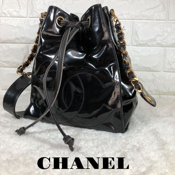 CHANEL チェーンショルダーバッグ パテントレザー ココマーク 巾着 黒