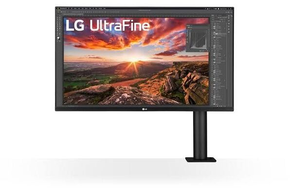LG ULTRAFINE 32UN880K-B 32インチ 4Kモニター 使用時間300未満