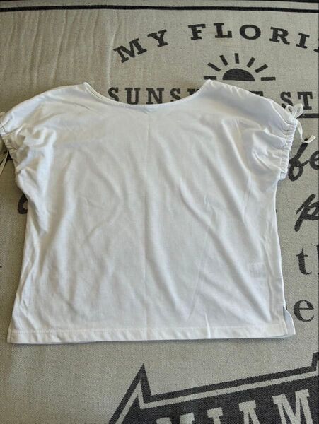 earth music&ecology ホワイト半袖Tシャツ
