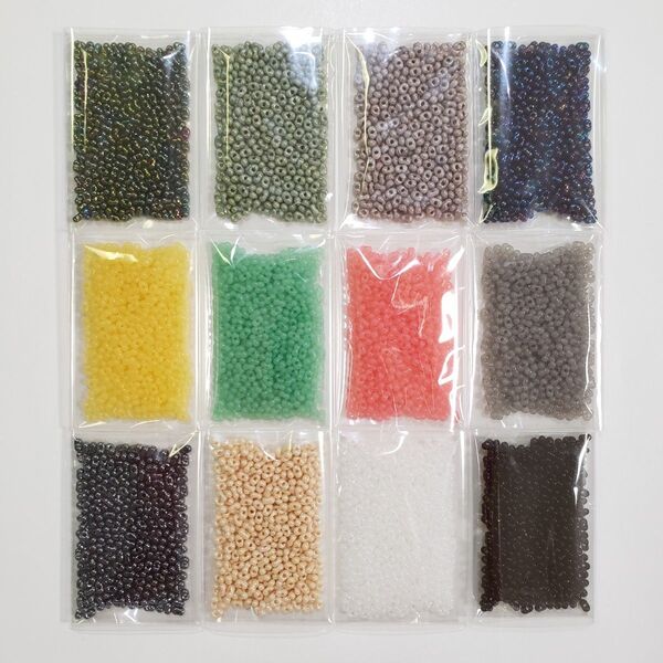 チェコビーズ ファルファーレ 小 約2x4mm 10g×12色=120g