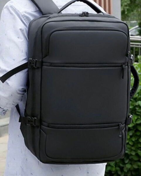 未使用品 リュック 大容量 バッグ カバン 鞄 ビジネスUSB充電ポート付き