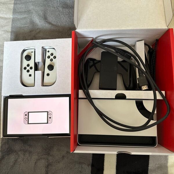有機ELモデル Nintendo Switch ホワイト Joy-Con