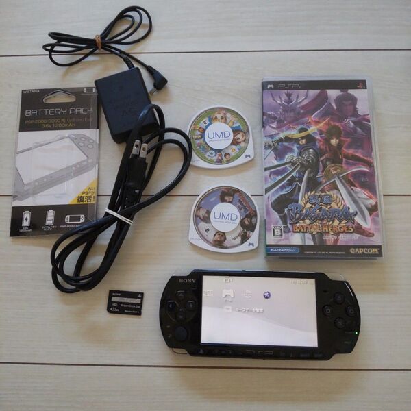 良品★psp3000本体★黒★新品バッテリー、ゲーム3つ、メモリー、充電器付き♪動作OK!除菌済み!