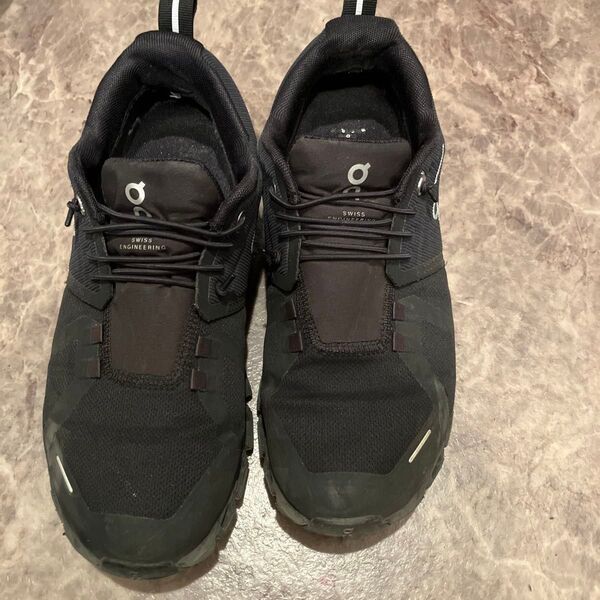On Cloud 5 Waterproof ブラック US9 スニーカー ランニングシューズ