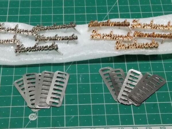 金属製 ハンドメイド タグ 10個【ゴールド×5個、シルバー×5個】《サイズ:3.5cm》
