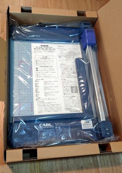 【未使用】CARL ディスク カッター DC-210 A4 ペーパーカッター 替刃(直線刃、ミシン刃各1枚)替マット付