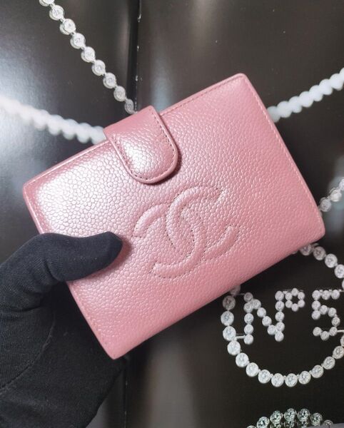 【美品☆お値下げ】シャネル / CHANEL /キャビアスキン /ココマーク /がま口折り財布 / パール ピンク