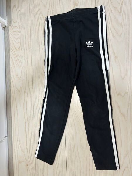 adidas レギンス キッズ 黒 スポーツウェア