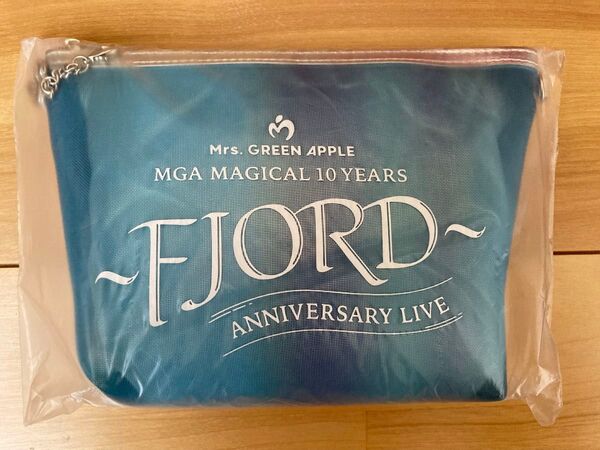 Mrs. GREEN APPLE ミセスグリーンアップル FJORD フィヨルド ショルダーポーチ