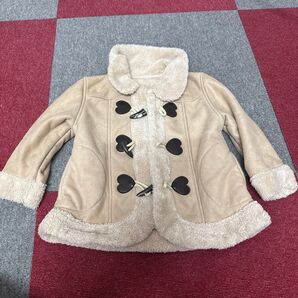 女の子 ハートのトグル コート ベージュ サイズ100