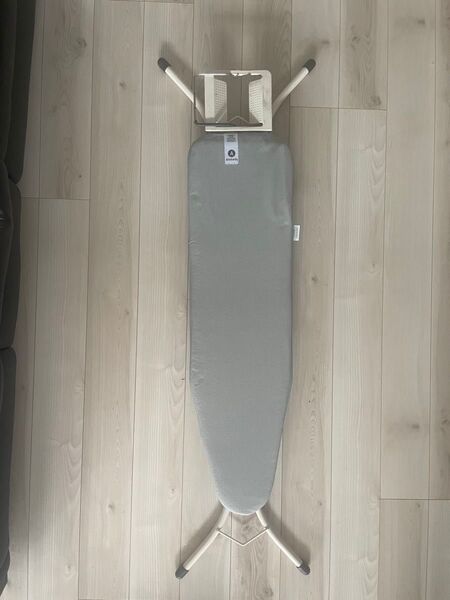 Brabantia ブラバンシア スタンド式アイロン台