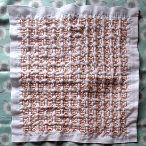 手刺繍 猫の顔の刺繍作品 ハンドメイド