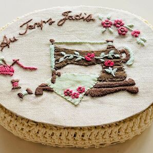 裁縫箱 ソーイングセット ミシン柄 刺繍 糸 針山 手芸 ハンドクラフト ミニ裁縫箱