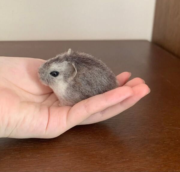 羊毛フェルト ジャンガリアンハムスター 人形 ぬいぐるみ ハンドメイド
