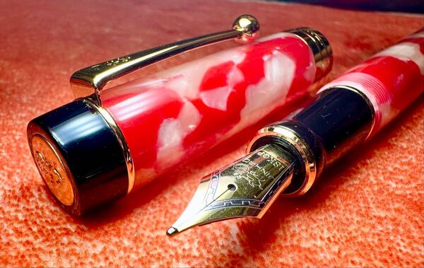 Jinhao100万年筆 センテニアルレジンシリーズ