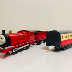 廃盤 希少 プラレール トーマスシリーズ ジェームス 旧タイプ 説明欄必読です