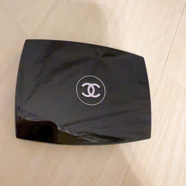 CHANEL オンブル マトラッセ チャーミング アイシャドウ シャネル