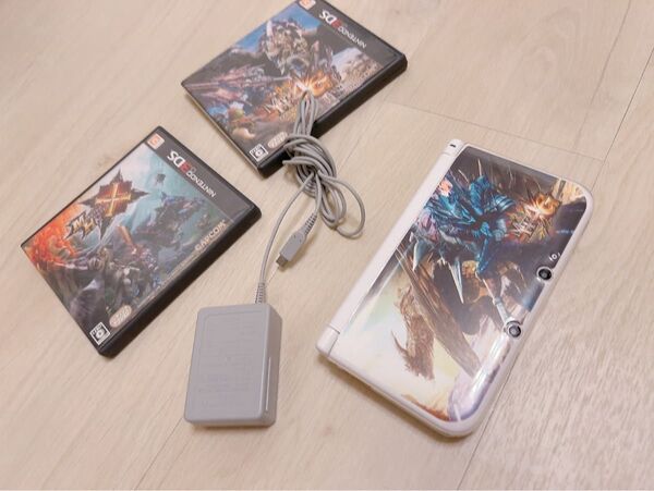 ニンテンドー3DSll モンスターハンターソフト2個セット Nintendo 任天堂 ニンテンドー3DSLL ホワイト セット