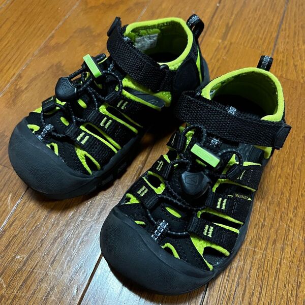 KEEN ウォーターシューズ サンダル キッズ 17cm ブラック グリーン