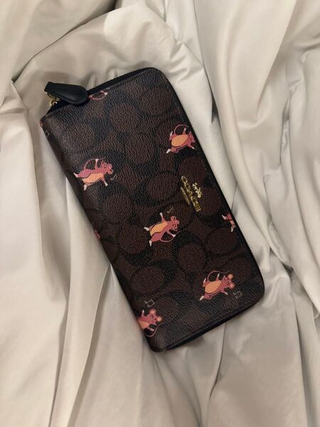 COACH ラウンドファスナー長財布 F88259 シグネチャー