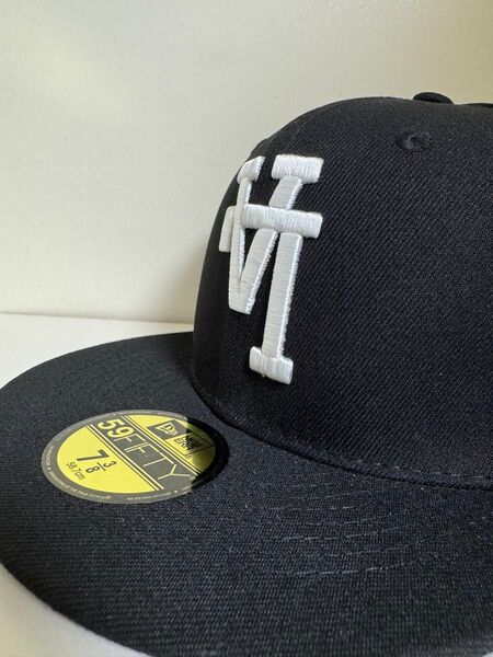 NEW ERA ベースボールキャップ 逆ロゴブラック