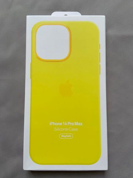 iPhone 16 ProMax シリコーンケースApple純正スターフルーツ新品