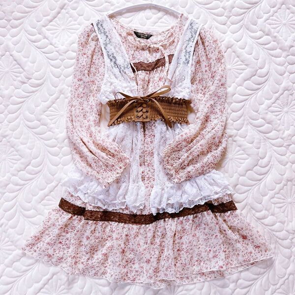 LIZLISA系ハシゴレース 小花柄シフォンワンピース アイボリー×ピンク系