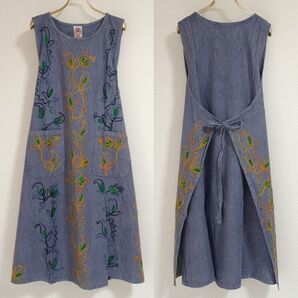 未使用タグ付◆インド綿【刺繍エプロンドレス】ロングワンピース風 体型カバー フリーサイズ おしゃれ