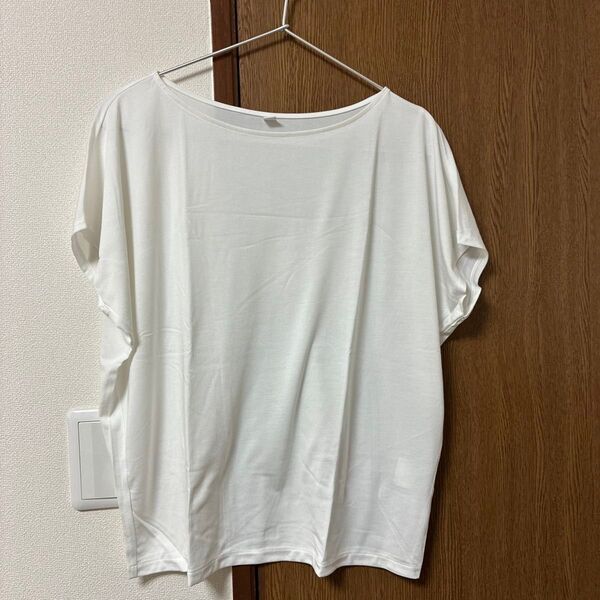 ユニクロ ドレープクルーネックTシャツ