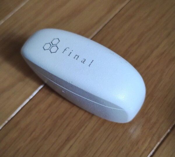 final ZE3000 イヤホンケース 充電器 充電ケースのみ