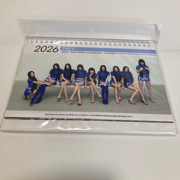 TWICE 卓上カレンダー