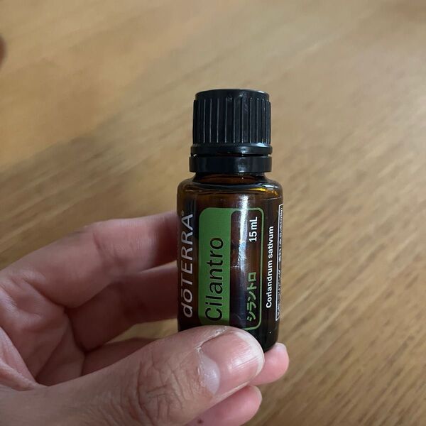 ドテラ doTERRA エッセンシャルオイル Cilantro アロマオイル シラントロ ASD 自閉症
